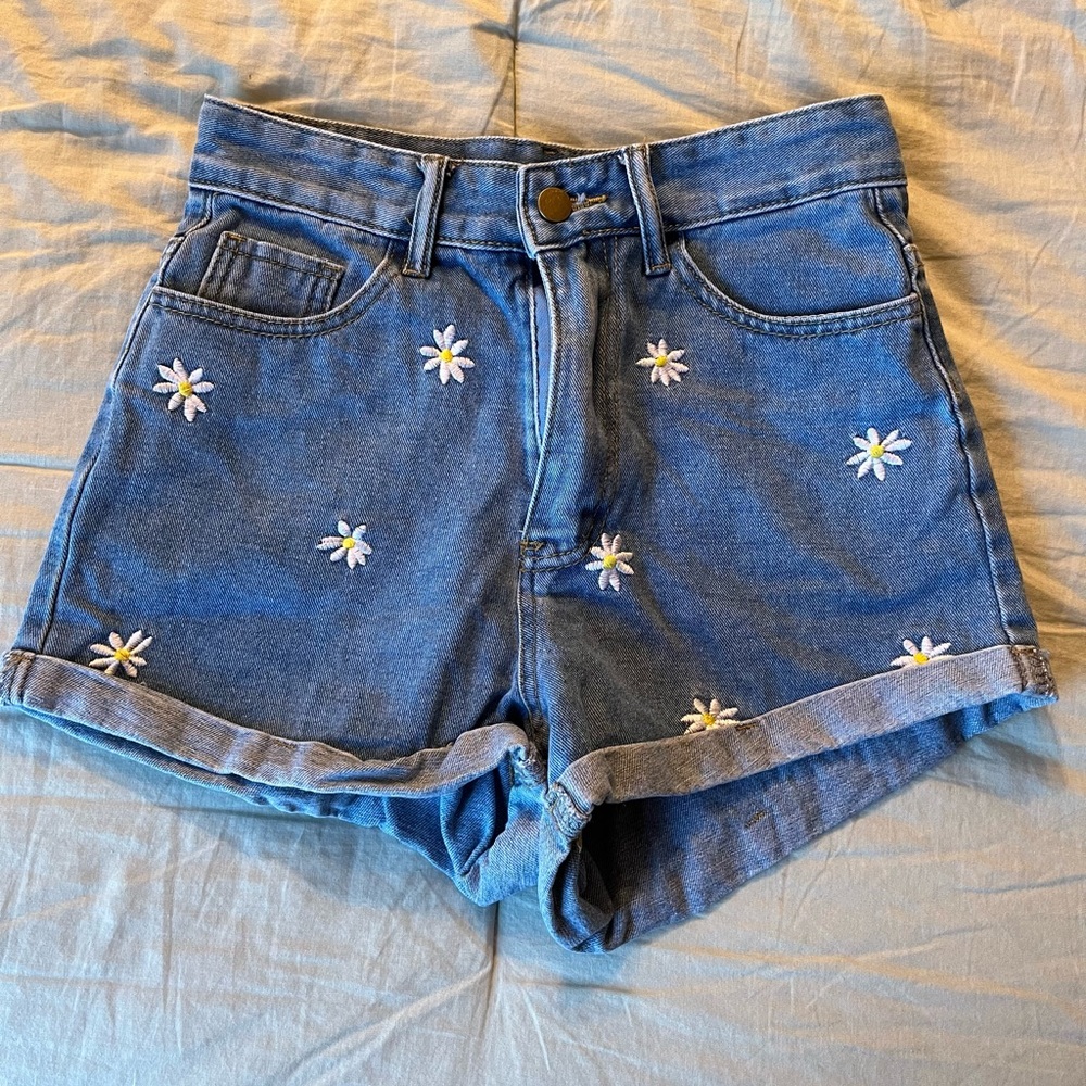 Shein Daisy Floral Embroidery Denim Shorts